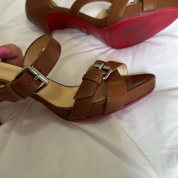 Christian Louboutin heels size 40 1/2 - Picture 7 of 10